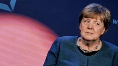 Меркел: Подценяването на Путин би било грешка, дори сега