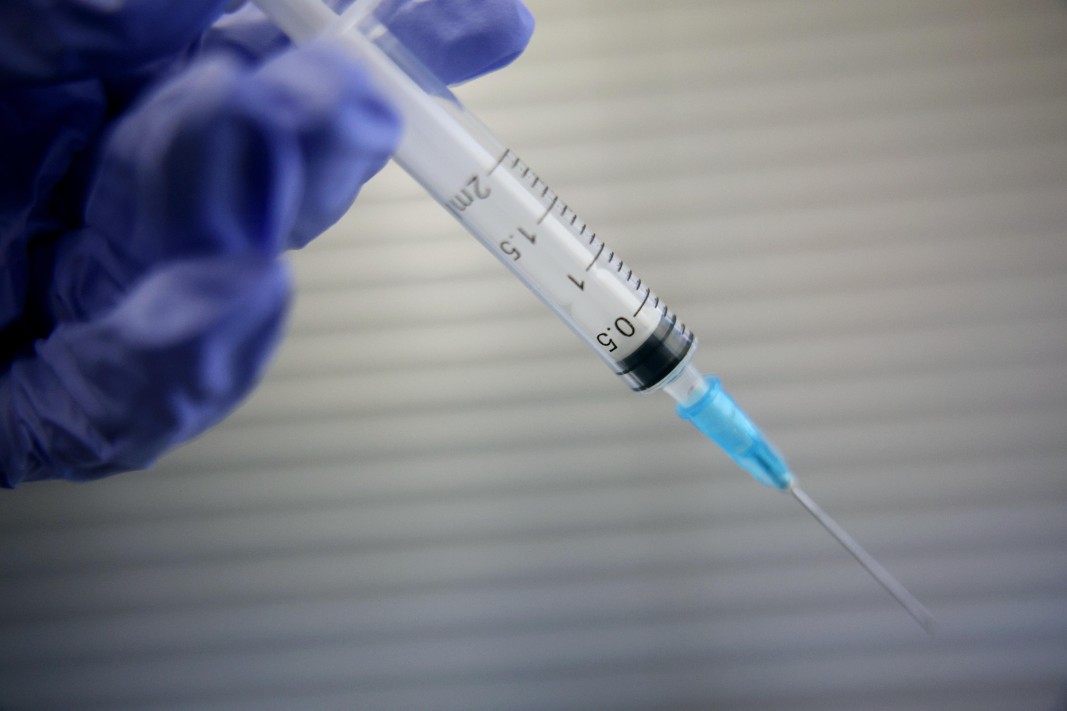 Гражданската гвардия в Испания арестува 4 души за незаконен внос на ботокс от Южна Корея