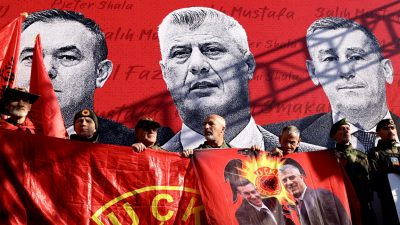 Протест в подкрепа на осъдените бивши лидери на АОК в Скопие