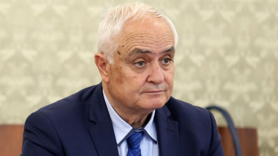 Министърът на отбраната е оттеглил проект за решение за ракетните комплекси "Джавелин"