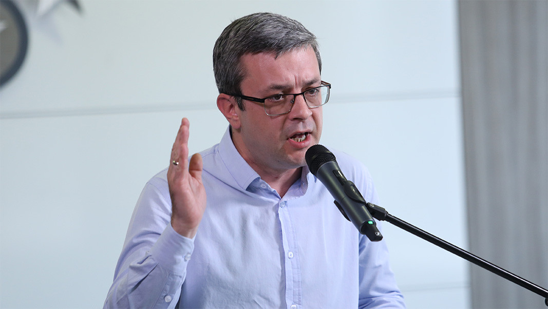 Тома Биков: Този парламент няма друг шанс освен 4-странната формула за управление