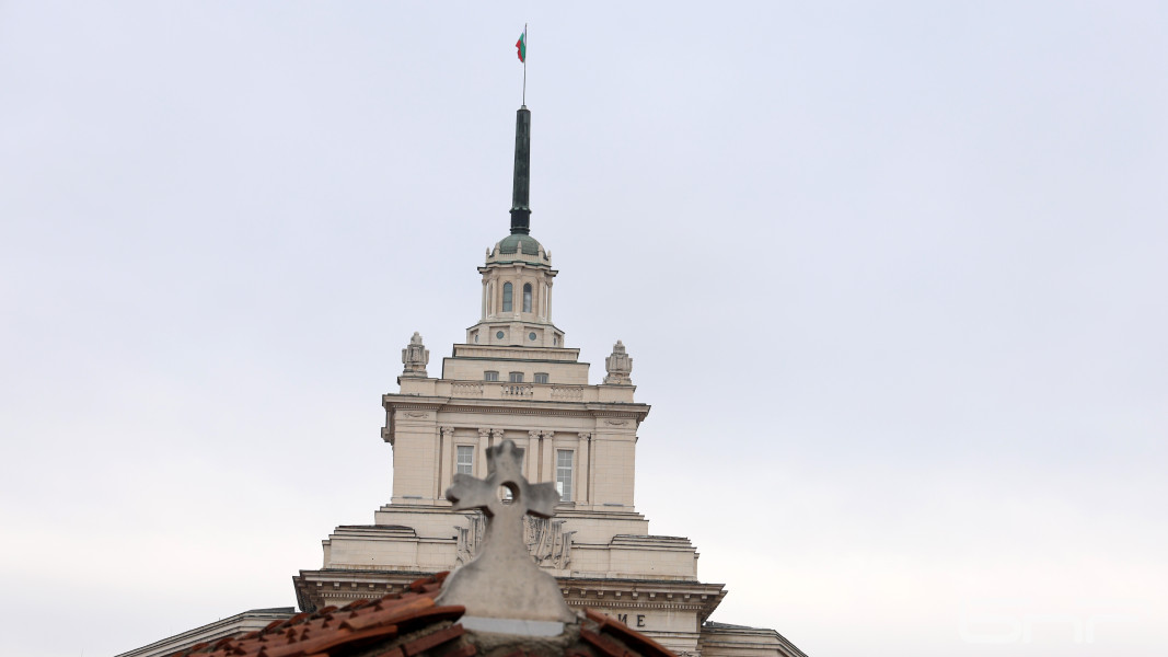 Заседанието на НС – отложено заради липсата на кворум