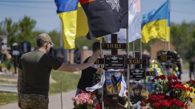 Киев и Москва съобщиха за цивилни жертви при размяна на удари