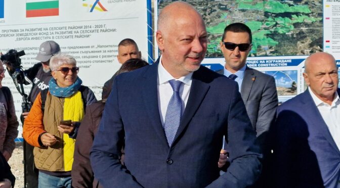 Премиерът: Няма на дневен ред оставка на който и да е министър