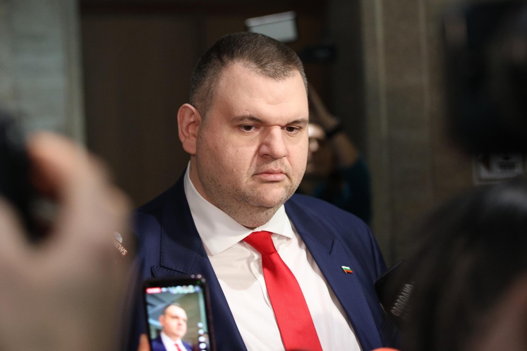 Пеевски: Ако стане тази ала-бала в парламента с още една партия, без "Ново начало" всичко е свършило