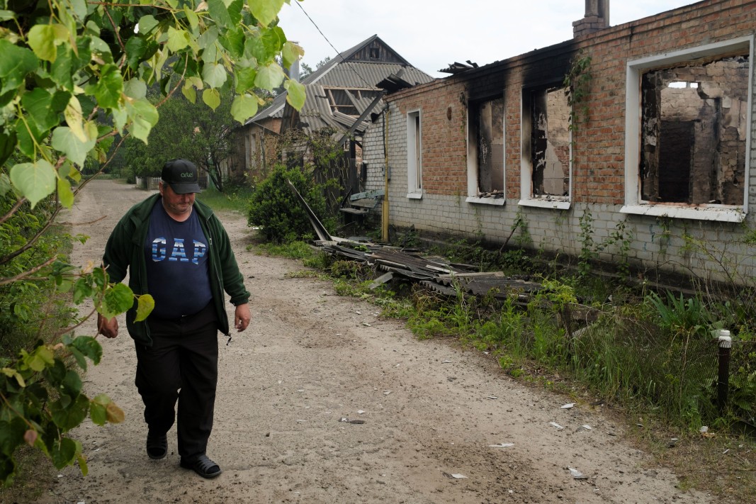 Русия е обстрелвала над 30 населени места в Харковска област на Украйна