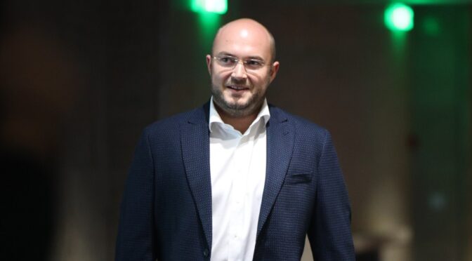 Борба с имотната мафия: Проверяват хосписи и домове за възрастни