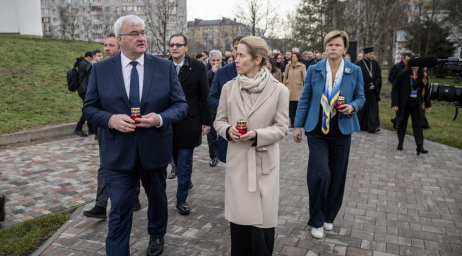 Кая Калас очаква до следващия Европейски съвет решение за заема за Киев