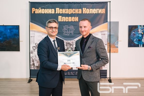 Член-кореспондентът д-р Славчо Томов е обявен за “Лекар на годината 2024” за област Плевен