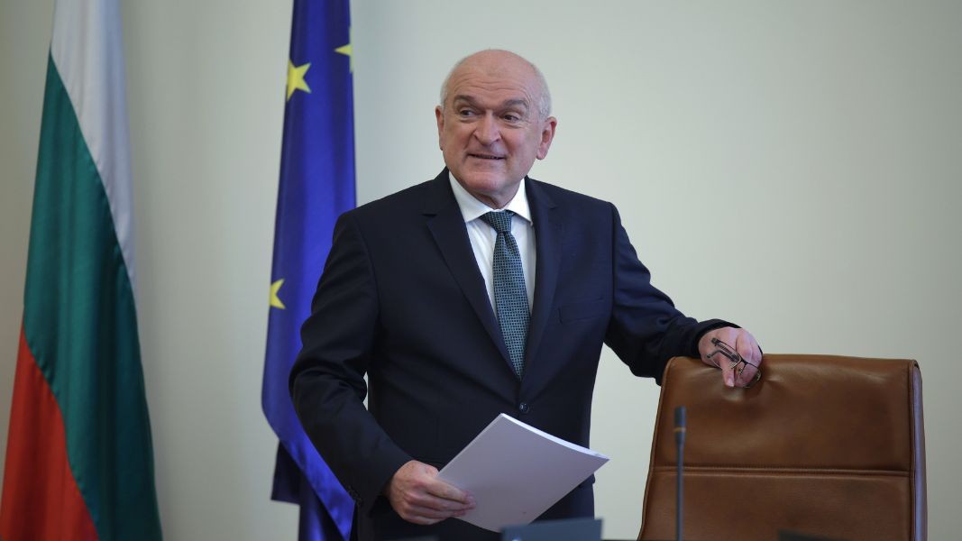 Премиерът отива в Париж за срещата на Съвета на ОИСР