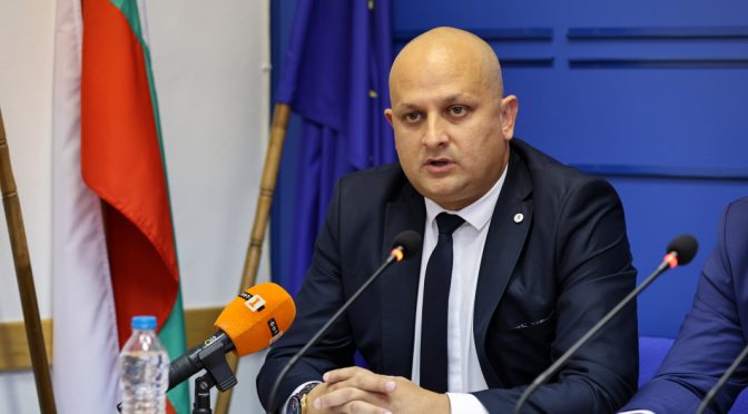 "Възраждане" поиска местен референдум за завода за барут край Карлово