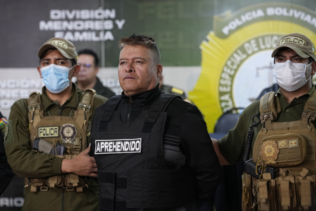 Осуетиха опит за военен преврат в Боливия