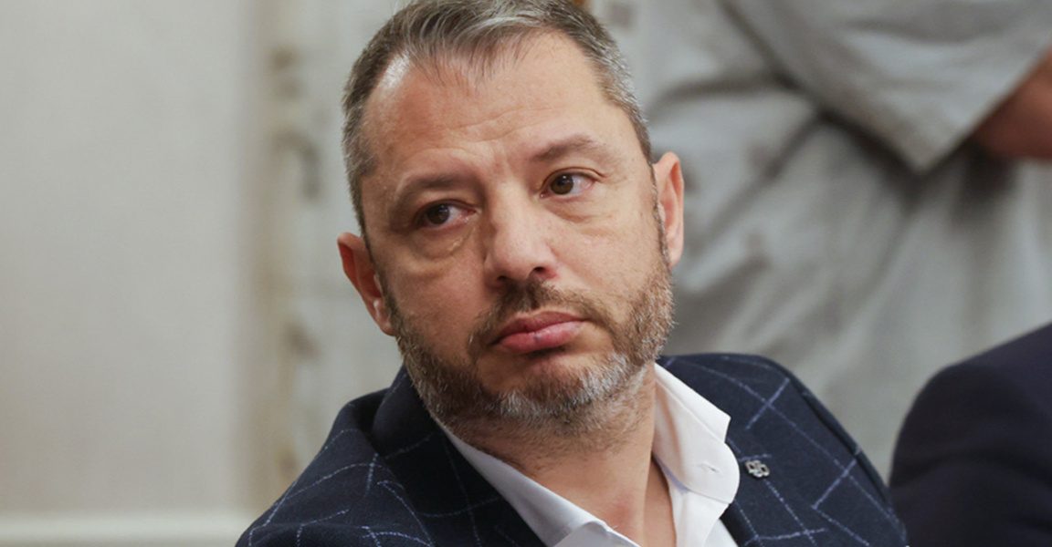 Делян Добрев е депозирал оставката си като депутат в Народното събрание