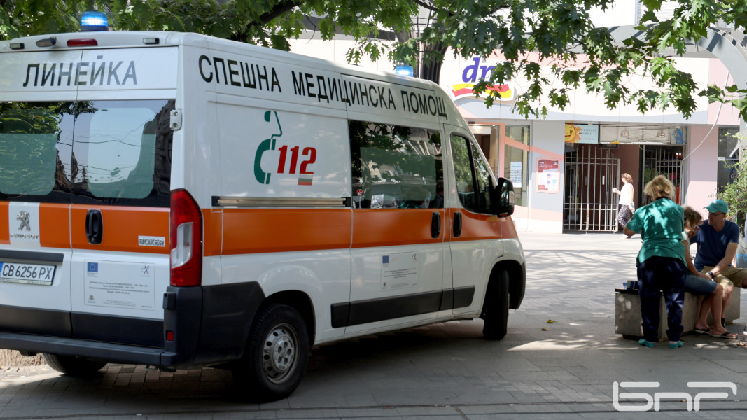 Линейки обикалят: Не е завършената система за връзка между Спешната помощ и болниците
