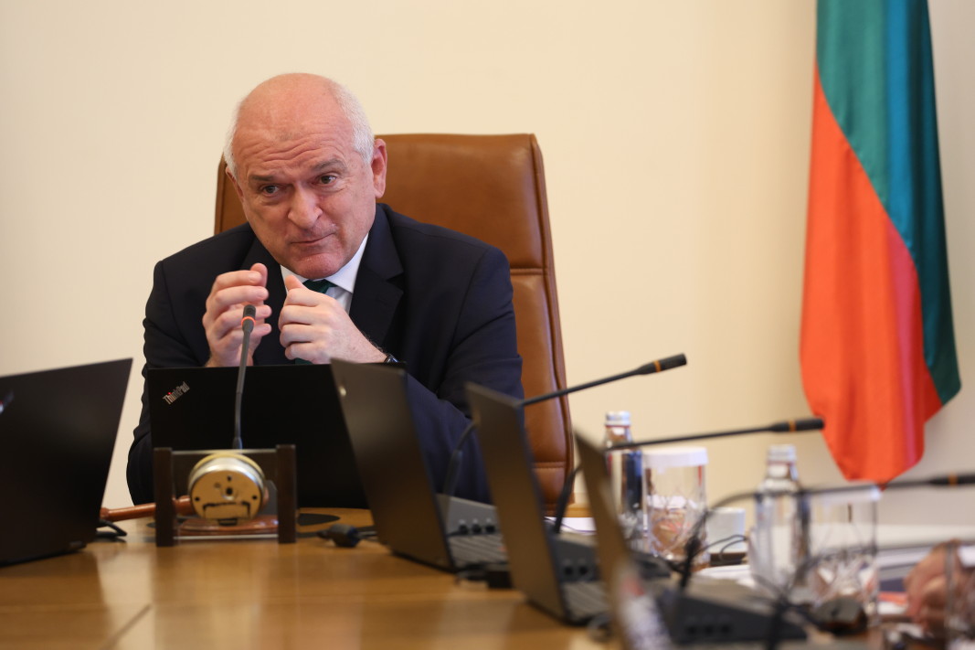 МС: "Български пощи" ще обменят безплатно до 10 хил. лв. на ден след влизане в еврозоната