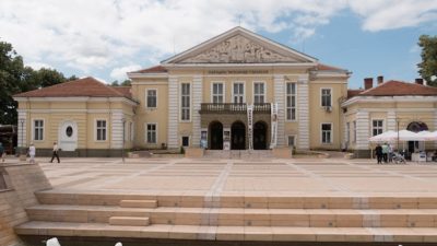 Лятно училище посреща деца в читалище „Съгласие“ в Ямбол