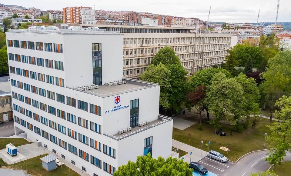Жената, обезобразена с ножица от приятеля си в Елена, вече е в стабилно състояние