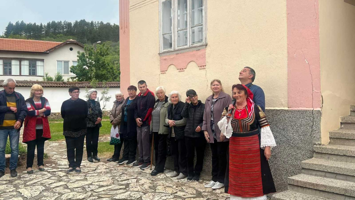 Арт кафе отвори в къщата в Шишковци, където е живял Владимир Димитров-Майстора