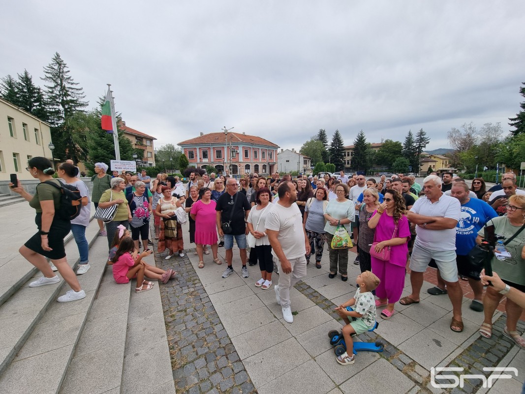 Жителите на Брезник на протест заради безводието