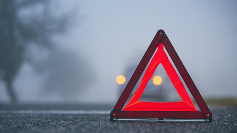 Жена е ранена при взрив и пожар в автомобил в движение