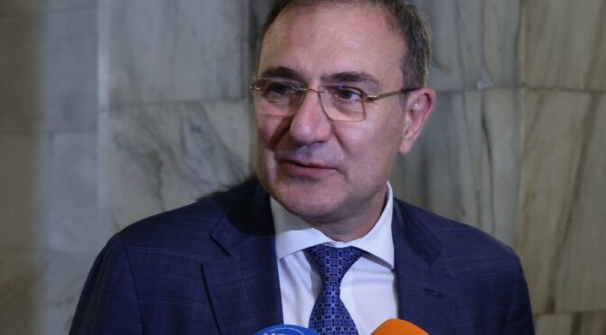 Изведени са 8 души от старчески дом без лиценз в София