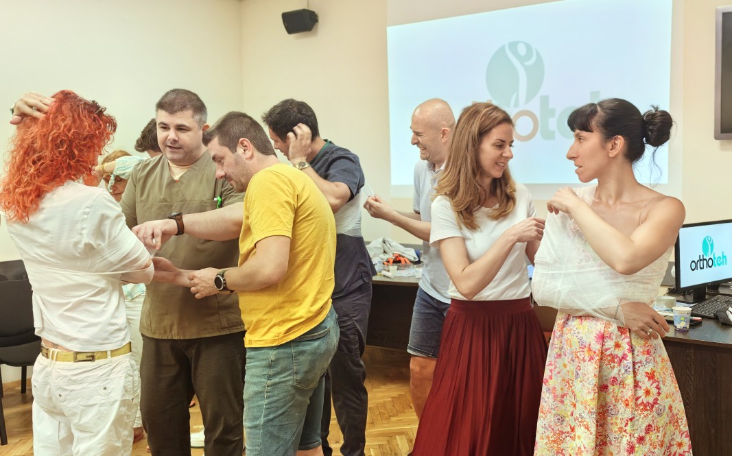 Детски лекари от "Пирогов" с пролетна академия за родители "Първа помощ за малките герои"