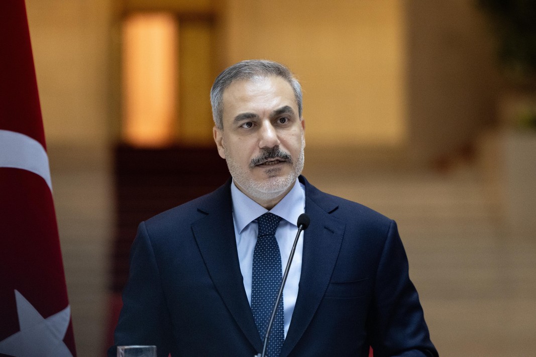Фидан е заявил на Блинкън, че Анкара няма да позволи на кюрдските милиции ЗСН да се укрият в Сирия