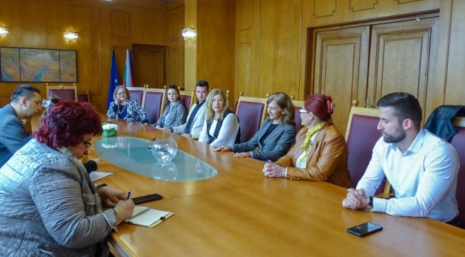 Шеста успешна кампания реализираха Ротаракт клуб и фондация "Искам бебе" във Велико Търново