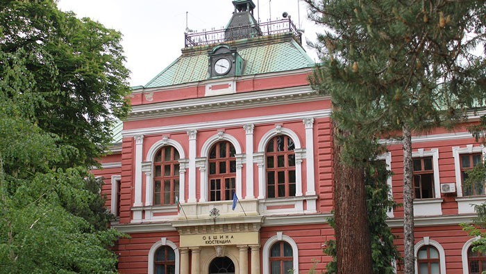 Предлагат поскъпване на платеното абонаментно паркиране в Кюстендил