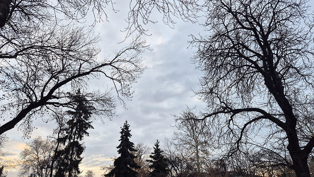 Облачно и дъждовно, от понеделник – затопляне