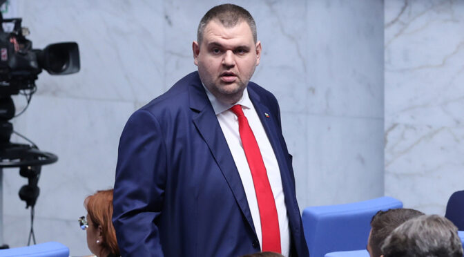Пеевски за побоя над полицейския шеф: Проява на опасен синдром на безнаказаност и липса на респект