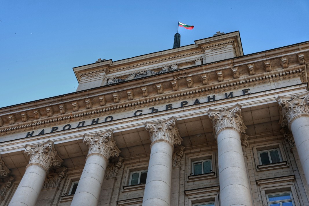 НС ще разгледа годишни доклади за младежта