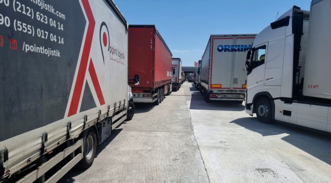 Интензивен трафик за товарни автомобили на "Капитан Андреево"