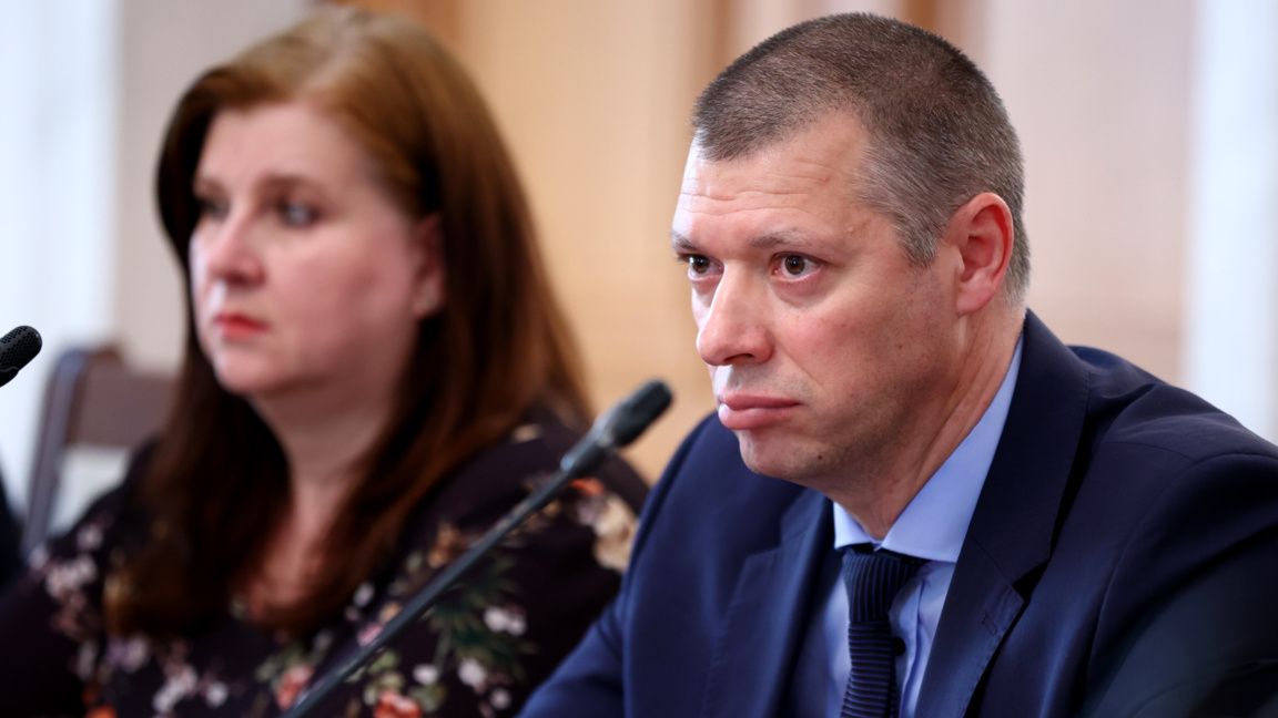 Шефът на Антикорупционната комисия е подал оставка