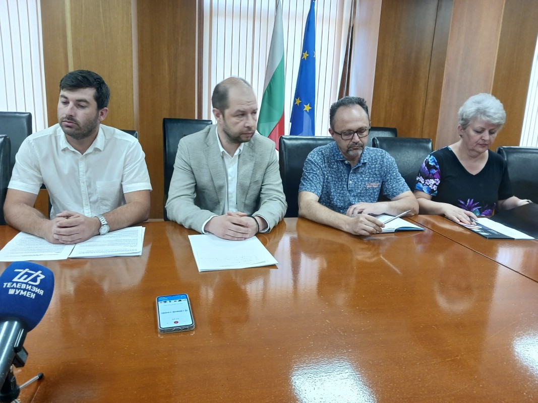 Мият казаните с лавандулова вода в Шумен