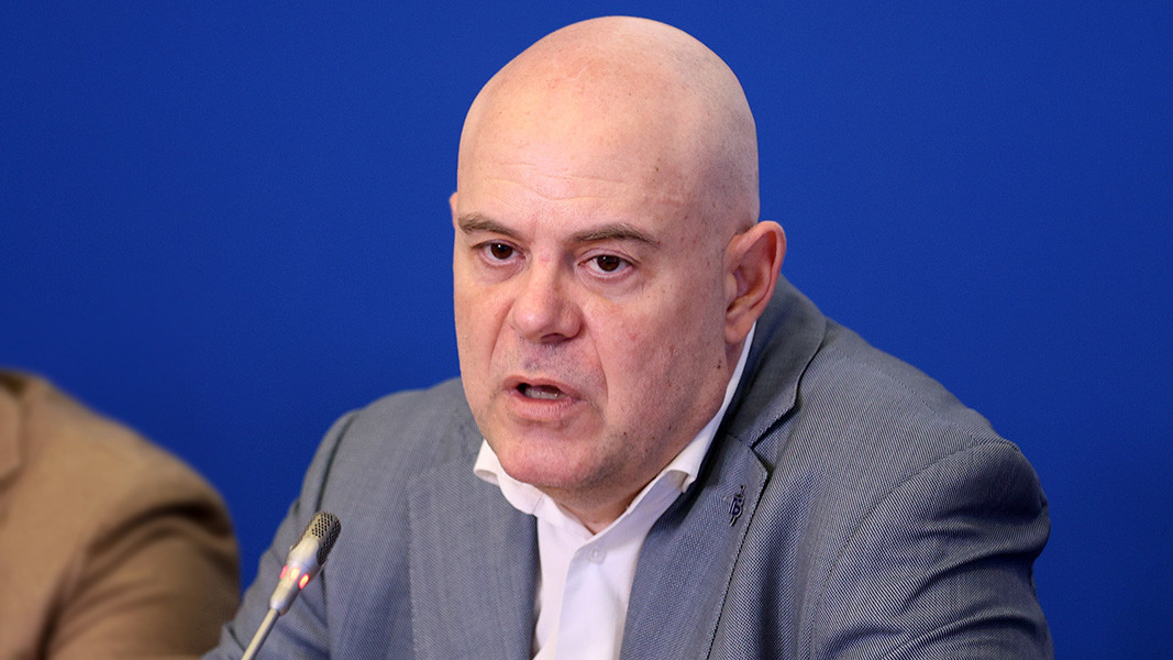 КС отхвърли жалбата на Иван Гешев срещу механизма за разследване на главния прокурор