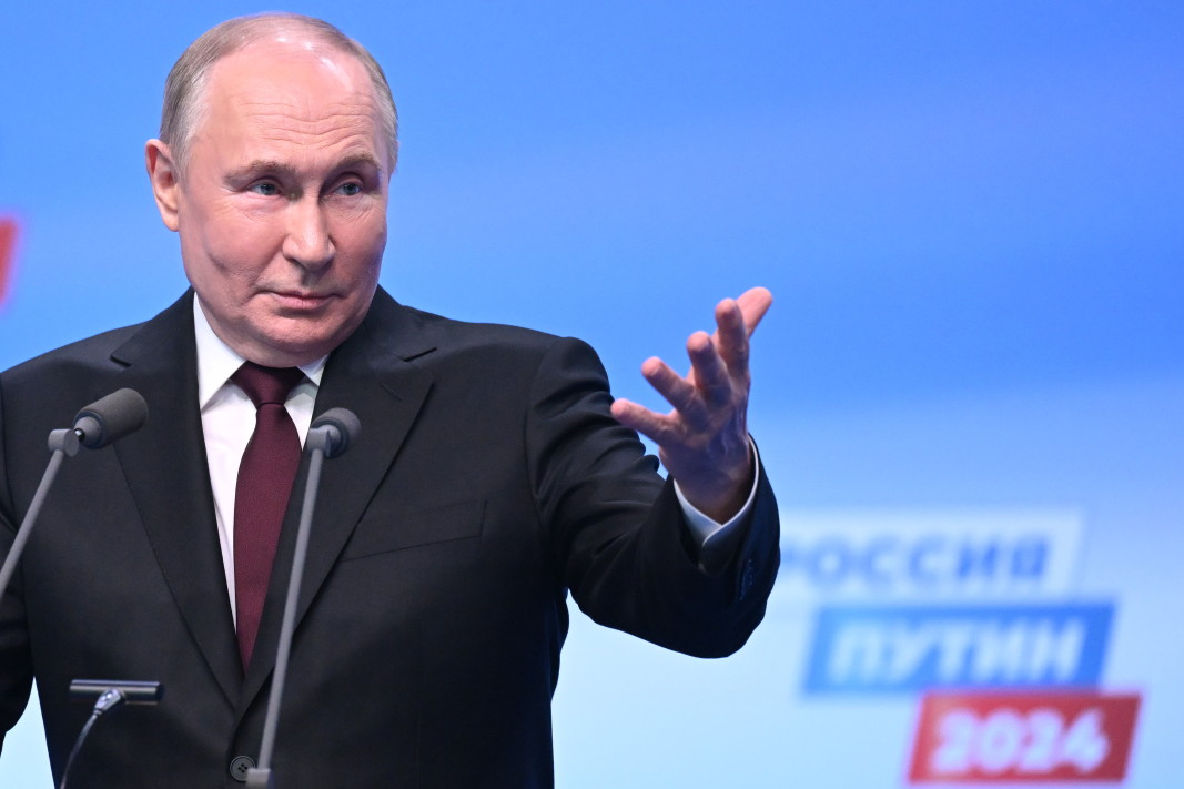 Путин пристигна на посещение във Виетнам