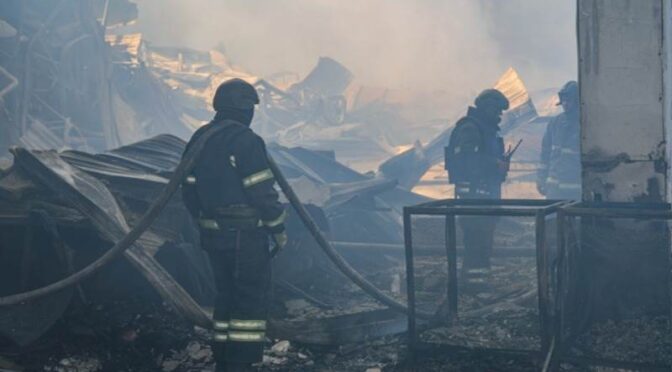 Локализиран е пожарът в руско петролно депо в Сочи, причинен от украинска атака с дронове