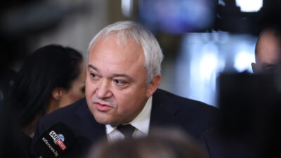 Извършителите на палежа на антените на „Старлинк“ са германци