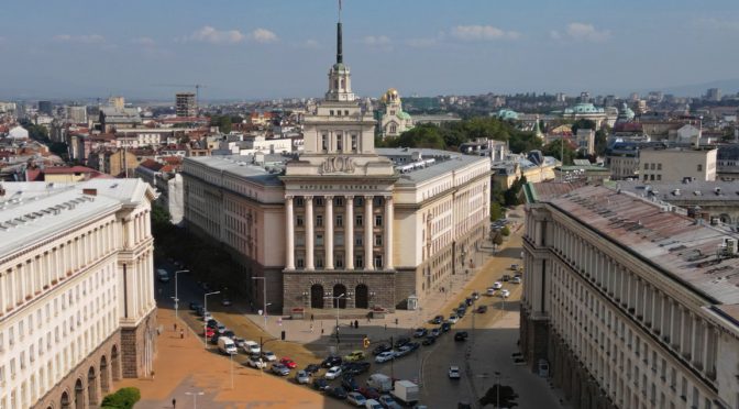 В над 10 държави България няма назначени посланици, а временно управляващи