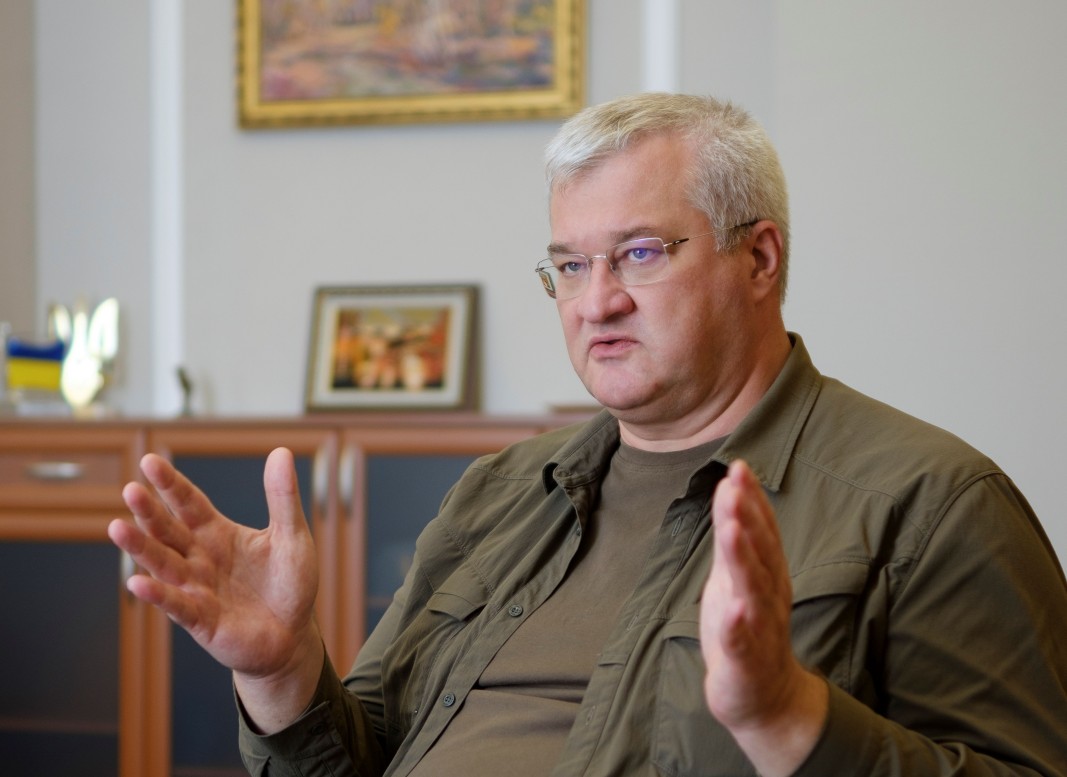 Андрий Сибига призова западните партньори на Украйна да отменят всички ограничения за използването на оръжия