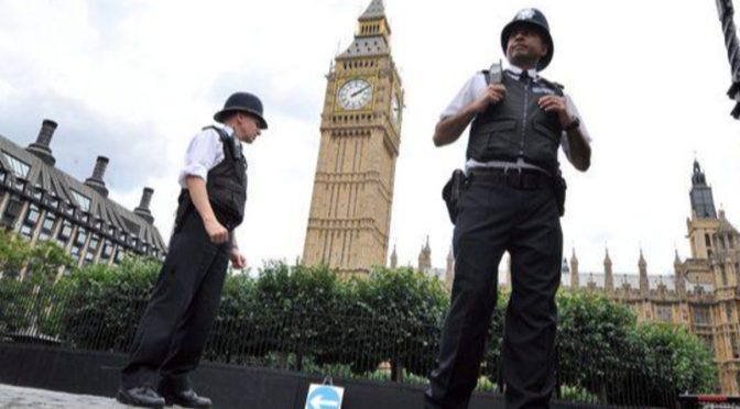 Полицаите в Англия и Уелс ще бъдат повече  време по улиците