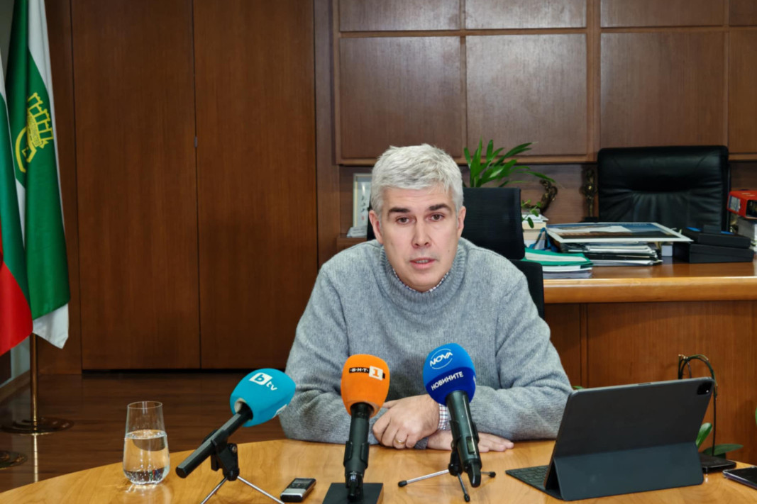Министърът на енергетиката съобщи, че няма да признае наличие на форсмажорни обстоятелства за ЕРП-тата