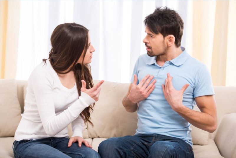 Симптоми на дистанция и отбранителност