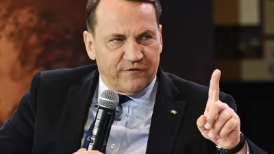 Италия и Полша призовават израелските посланици след инцидента с флотилията